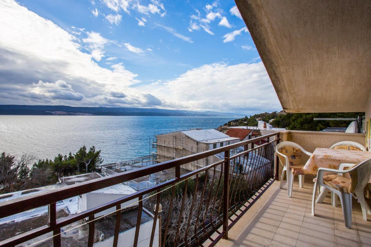 Apartmani Pava Omis Luaran gambar